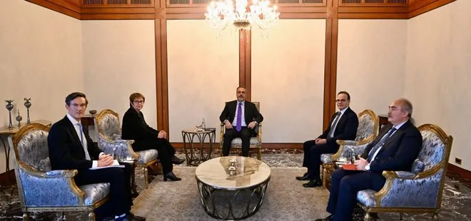 Dışişleri Bakanı Hakan Fidan Ankara’da Avrupa İmar ve Kalkınma Bankası Başkanı Odile Renaud-Basso’yu kabul etti