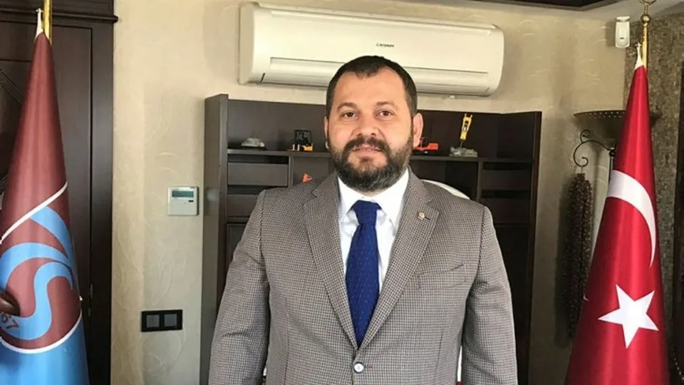 Yusuf Erdoğan imzayı atıyor