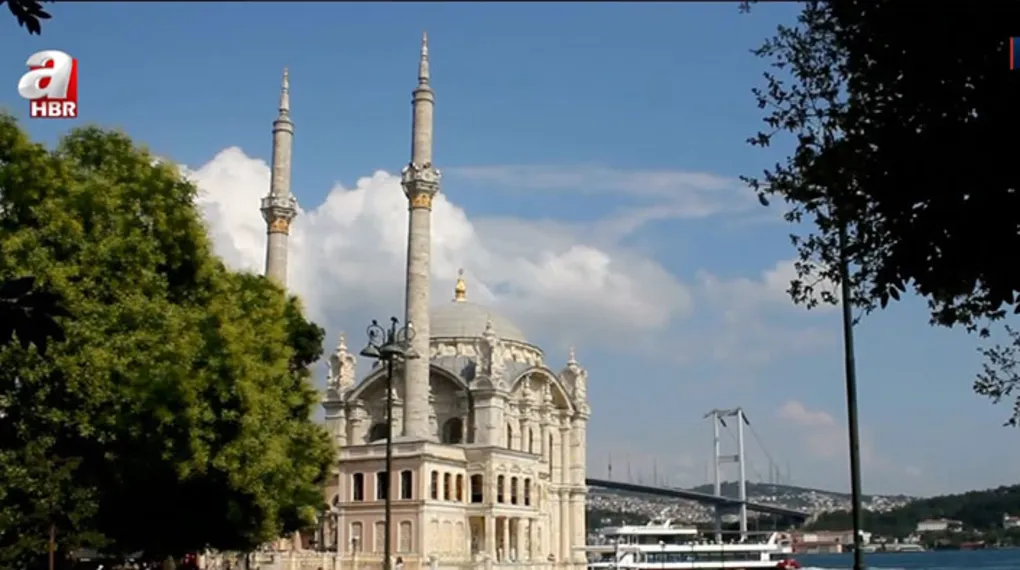 Osmanlı’nın yönetim merkezlerinden biri olan Beşiktaş ilçesinin yüzyıllık değişimi