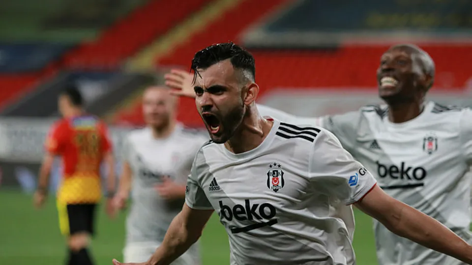 Babası doğruladı! Galatasaray Ghezzal'e talip oldu! İşte transfer söylentisinin perde arkası