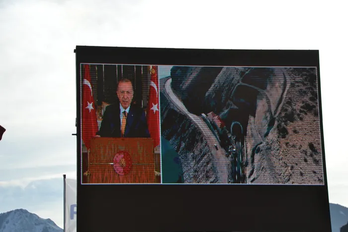Son dakika: Başkan Erdoğan Pirinkayalar Tüneli’nin açılışını yaptı! Türkiye ile Kafkasları birbirine bağlayacak