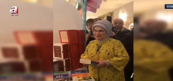 Emine Erdoğan'dan Turkuvaz Kitap'a sürpriz ziyaret! "Afrika Seyahatlerim" isimli kitabını imzaladı