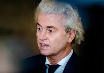 Batı'nın kuklası İslam ve Türk düşmanı Geert Wilders'tan yeni skandal! Kalleş sözlerle kutsal kitabımızı hedef alan CHP'li Altun'u "kahraman" ilan etti