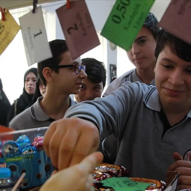 Öğrencilere ayda 2 bin lira kantin desteği