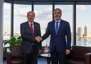 Dışişleri Bakanı Hakan Fidan, KKTC Cumhurbaşkanı Ersin Tatar ile New York'ta görüştü
