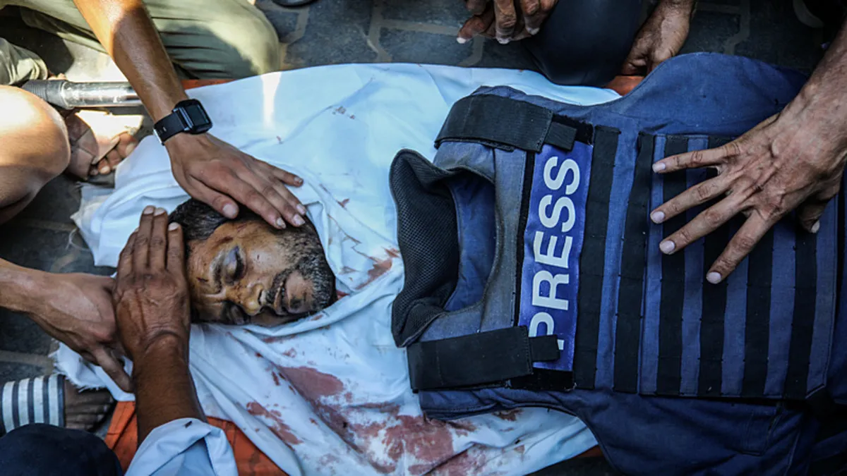 İsrail'in öldürdüğü foto muhabiri Hüsam el-Mısri'nin oğlu konuştu: Biz de babamın yolundan gideceğiz