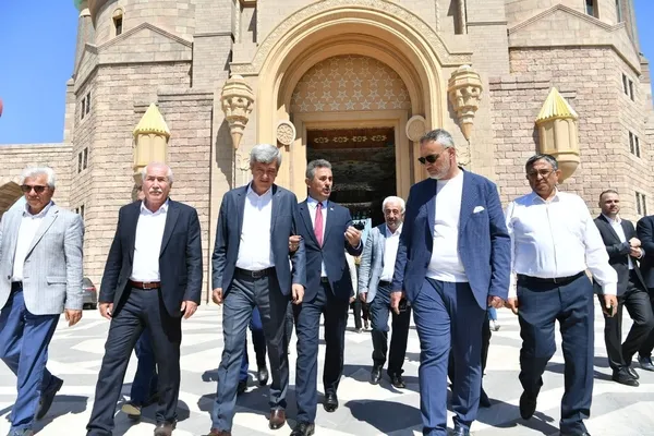 AK Parti’den CHP’li ABB Başkanı Mansur Yavaş’a Ankapark tepkisi: Bilerek isteyerek çürümeye bıraktı
