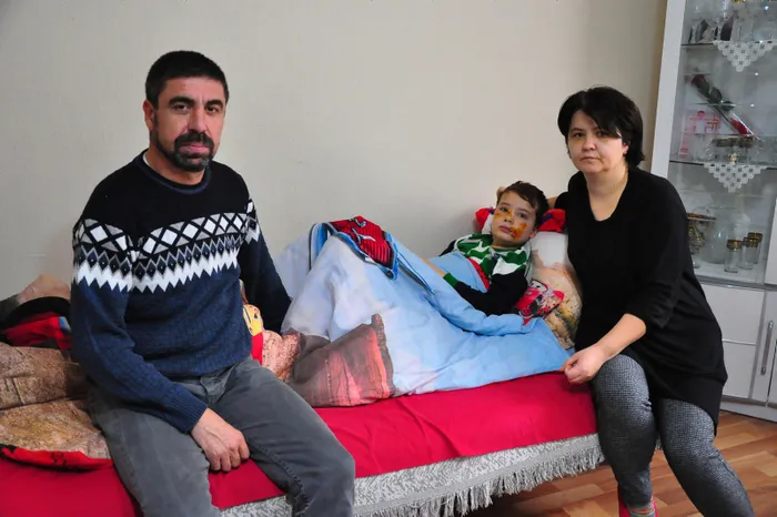 Bir köpek saldırısı haberi daha! 8 yaşındaki Mert'in yüzüne 60 dikiş atıldı - 3