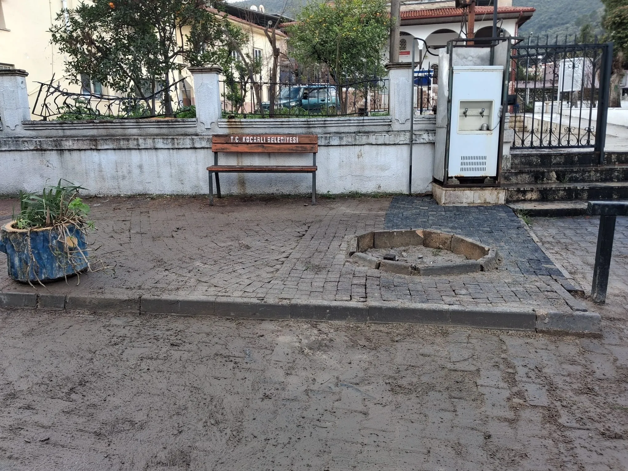 Cihanoğlu Camii çevresi yeniden düzenlendi