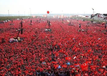 'Demokrasi ve Şehitler Mitingi'ne 5 milyon katılım
