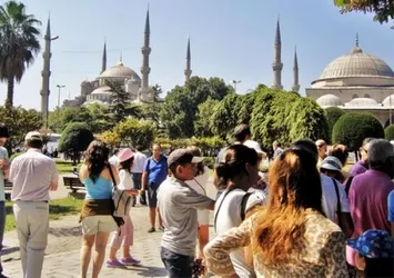 Turizmde rekor yolda