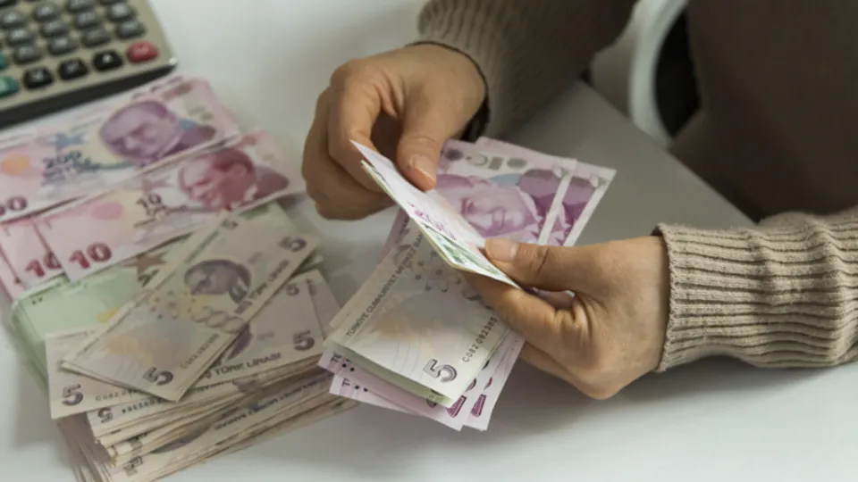 🔔Emekliye bayramdan sonra zam var mı? 🔊Emekli bayram ikramiyesi zamlı olarak mı yatacak! 👉2.000 TL bayram ikramiyesi olacak mı?