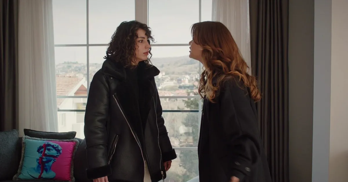 Bir Küçük Gün Işığı 24. bölüm 2. fragmanı! "En çok acıyı o çekiyor gerçekten bunu görmüyor musun?"