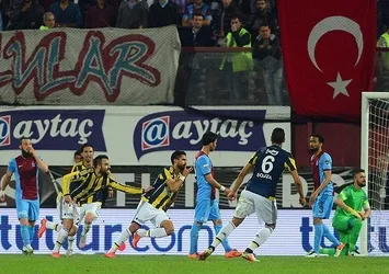 Hüseyin Avni Aker Stadı'nda tarihi maç