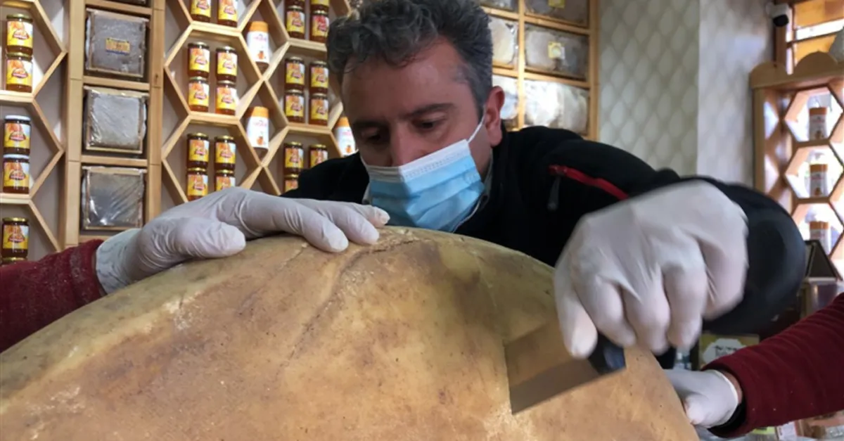 Görenler hayrete düşüyor! 2,5 ton sütten elde edildi kilosu 100 TL