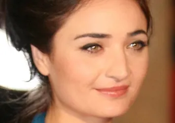 Fadik Sevin Atasoy’a ABD’de ırkçı saldırı