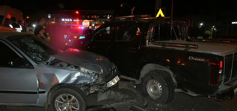Ordu'da feci kaza! otomobille kamyonet çarpıştı: 4 yaralı