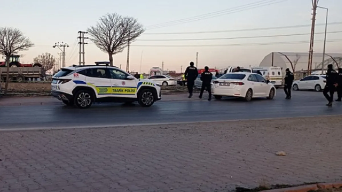 Polis aracı ve tır birbirine girdi! Kazadan acı haber: 1 şehit 2 yaralı