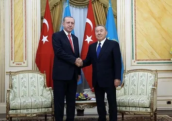Başkan Erdoğan Nazarbayev ile görüştü