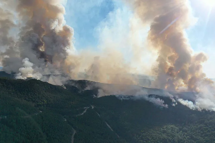 bakan-yerlikaya-duyurdu-orman-yanginlariyla-ilgili-4-supheli-tutuklandi-1753248050000.jpeg Orman yangınından görüntü