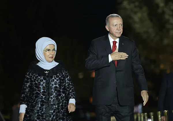 baskan-erdogandan-buyuk-zaferin-101-yilinda-onemli-mesajlar-tum-senaryolari-yirtip-attik-1693425444915.jpg Başkan Erdoğan'dan Büyük Zafer'in 101. yılında önemli mesajlar: Tüm senaryoları yırtıp attık - 1