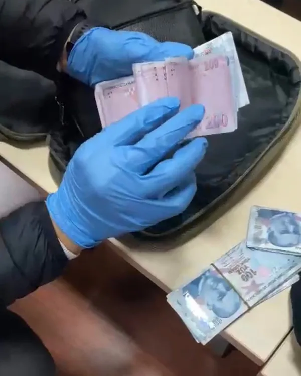 1672752925051.jpg Sinop'ta sahte para operasyonu: 2 şüpheli gözaltında - 2
