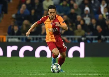 Galatasaray'da ilk yolcu Nagatomo!