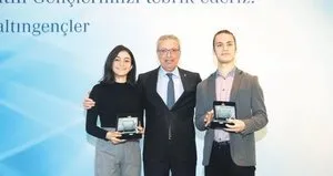 Altın gençler ödüllendirildi