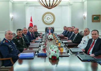 Başbakan Yıldırım'dan YAŞ'ta önemli mesajlar