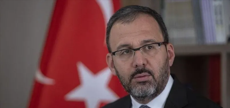 Bakan Kasapoğlu'ndan Anadolu Efes'e tebrik