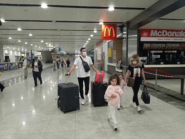 Son dakika: Fenerbahçe ile imza atması beklenen Erol Bulut İstanbul’da