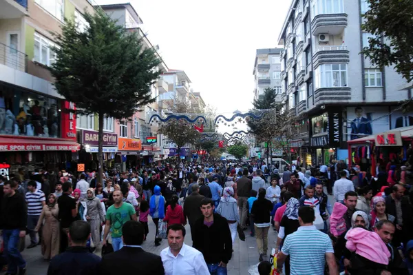 1644252572784.jpg Türkiye’nin 9. İstanbul’un 3. büyük ilçesi: Bağcılar! Nüfusu 51 ili geçti! - 2
