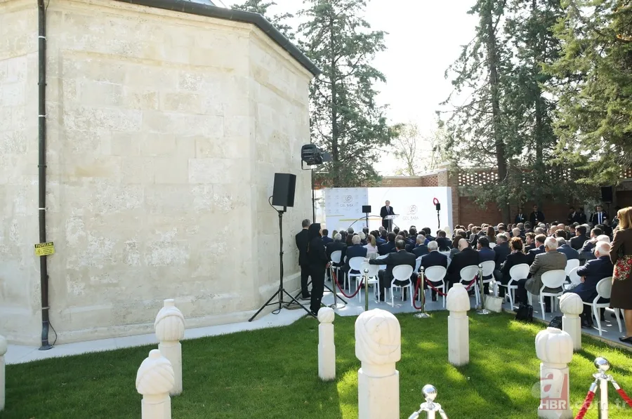 Cumhurbaşkanı Erdoğan, Macaristan’da Gül Baba Türbesini açtı 17