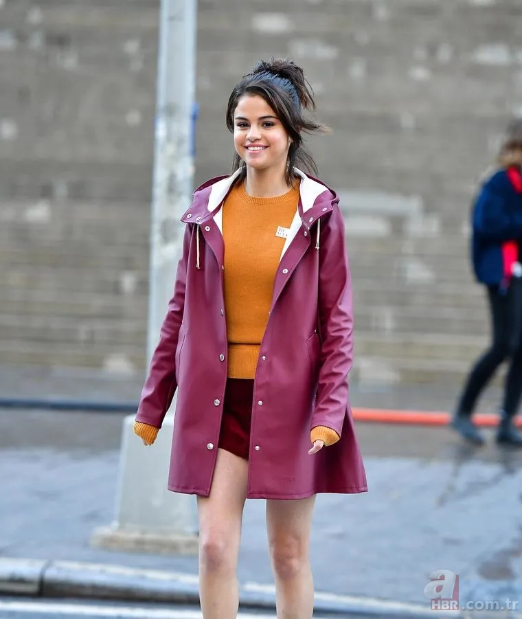 Şarkıcı Ceylan'ın son halini Selena Gomez'e benzettiler 10