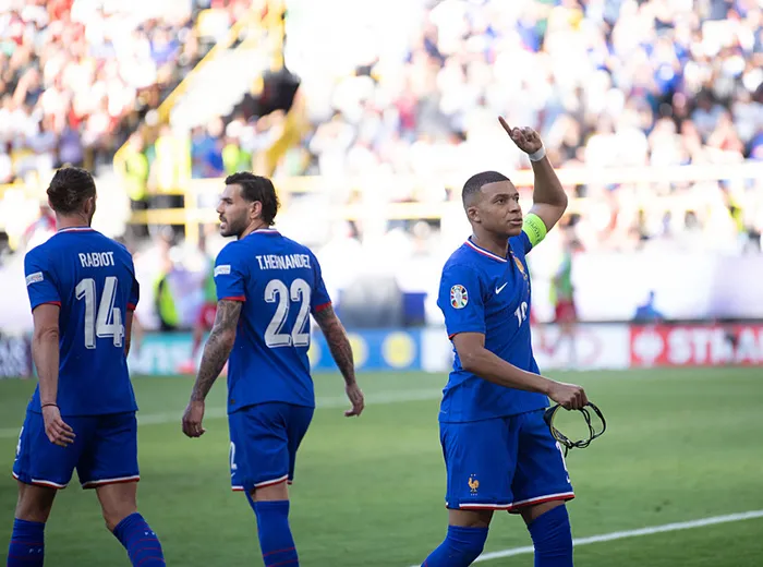 Fransa grubu ikinci sırada tamamladı! Polonya ile yenişemedi