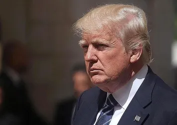 Trump İngiltere ziyaretini erteliyor mu?