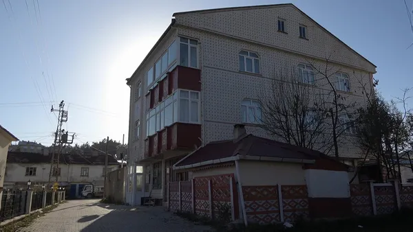 1637666250858.jpg 'Portakal bile alamıyorum' diyen kadın gayrimenkul zengini çıktı! Köylüleri bile şaşkın - 4