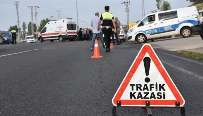 sirnaktan-aci-haber-tayin-icin-giden-astsubay-bascavus-trafik-kazasinda-sehit-oldu-1721081885759.jpg Şırnak'tan acı haber! Tayin için giden Astsubay Başçavuş trafik kazasında şehit oldu - 1