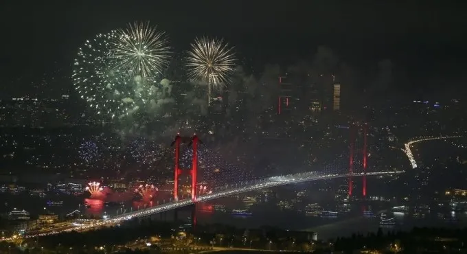 İmamoğlu'nun Boğaz'daki yılbaşı şovunun maliyeti belli oldu - 2