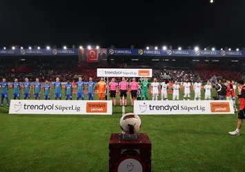 Galatasaray Çaykur Rizespor'a gol oldu yağdı! Kerem Demirbay yıldızlaştı Aslan liderliği bırakmadı