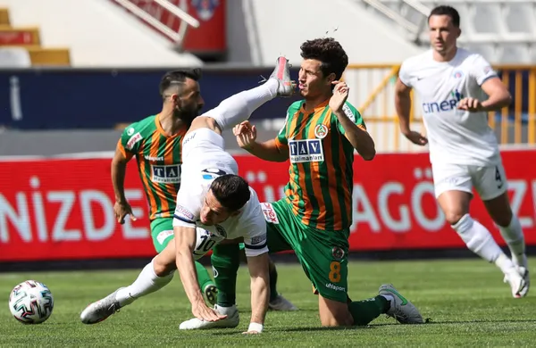 Beşiktaş'ta Salih Uçan gelişmesi! Bedelsiz kadroya katılacak - 1