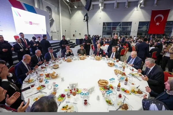 chpden-takiyeye-tam-gaz-devam-aytug-atici-canan-kaftancioglunun-domuz-eti-rezilligine-sahip-cikti-1680561358958.jpg CHP'den takiyeye tam gaz devam! Aytuğ Atıcı Canan Kaftancıoğlu'nun domuz eti rezilliğine sahip çıktı - 1