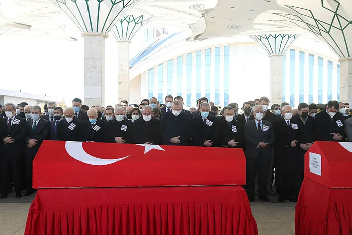 Son dakika: Yüreğimize ateş düştü! Türkiye kahramanlarını uğurladı: Başkan Erdoğan da cenaze törenine katıldı