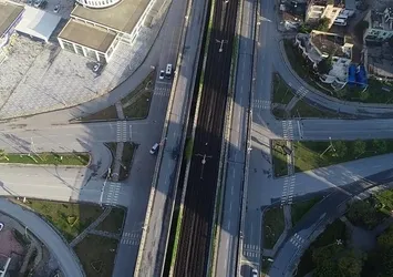 Adana hayalet şehre dönüştü! Bayramda caddeler boş kaldı