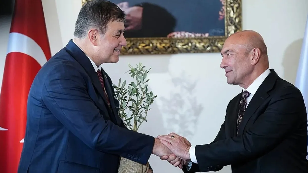 CHP'li eski ve yeni başkanların yolsuzluk kavgası: Hırsızlık mı itibar suikastı mı?