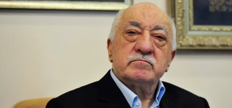 Çiğ köfte deposundan 'Himmet' parası çıktı