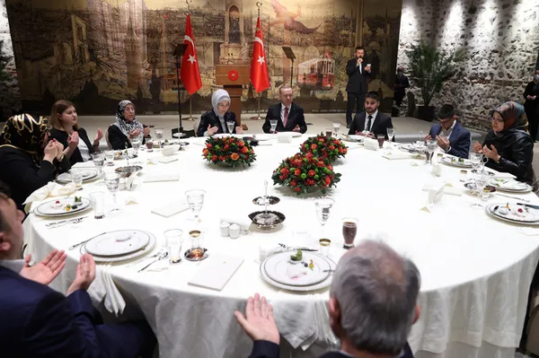 Şehit aileleri ile iftar: Başkan Erdoğan’dan flaş açıklamalar: Milletimizle birlikte oynanan oyunları bozduk