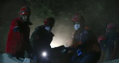 İzmir'de 30 saat sonra enkazdan çıkarılan vatandaş hayatını kaybetti