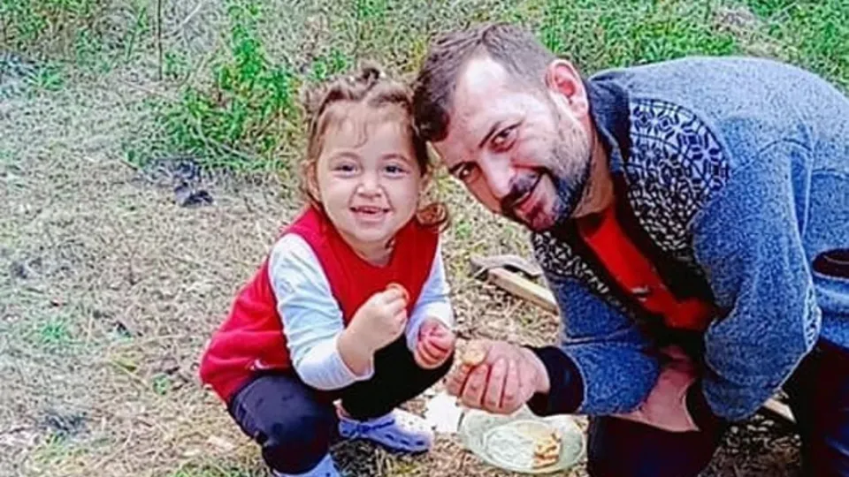 Kocaeli'de kan donduran olay! Hem kendisini hem de kızını hayattan kopardı