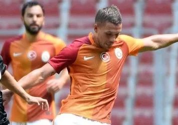 Lukas Podolski'den Fenerbahçe cevabı